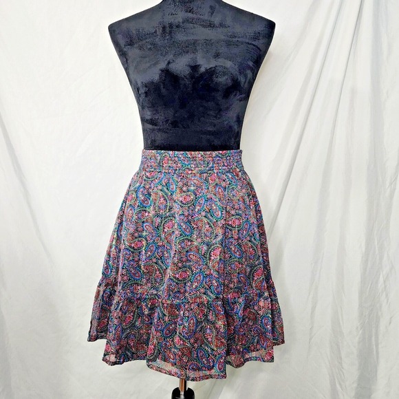 New! Ann Taylor LOFT Size XS Metallic Floral Ruffled‎ Chiffon Cottage Mini Skirt - Picture 3 of 8